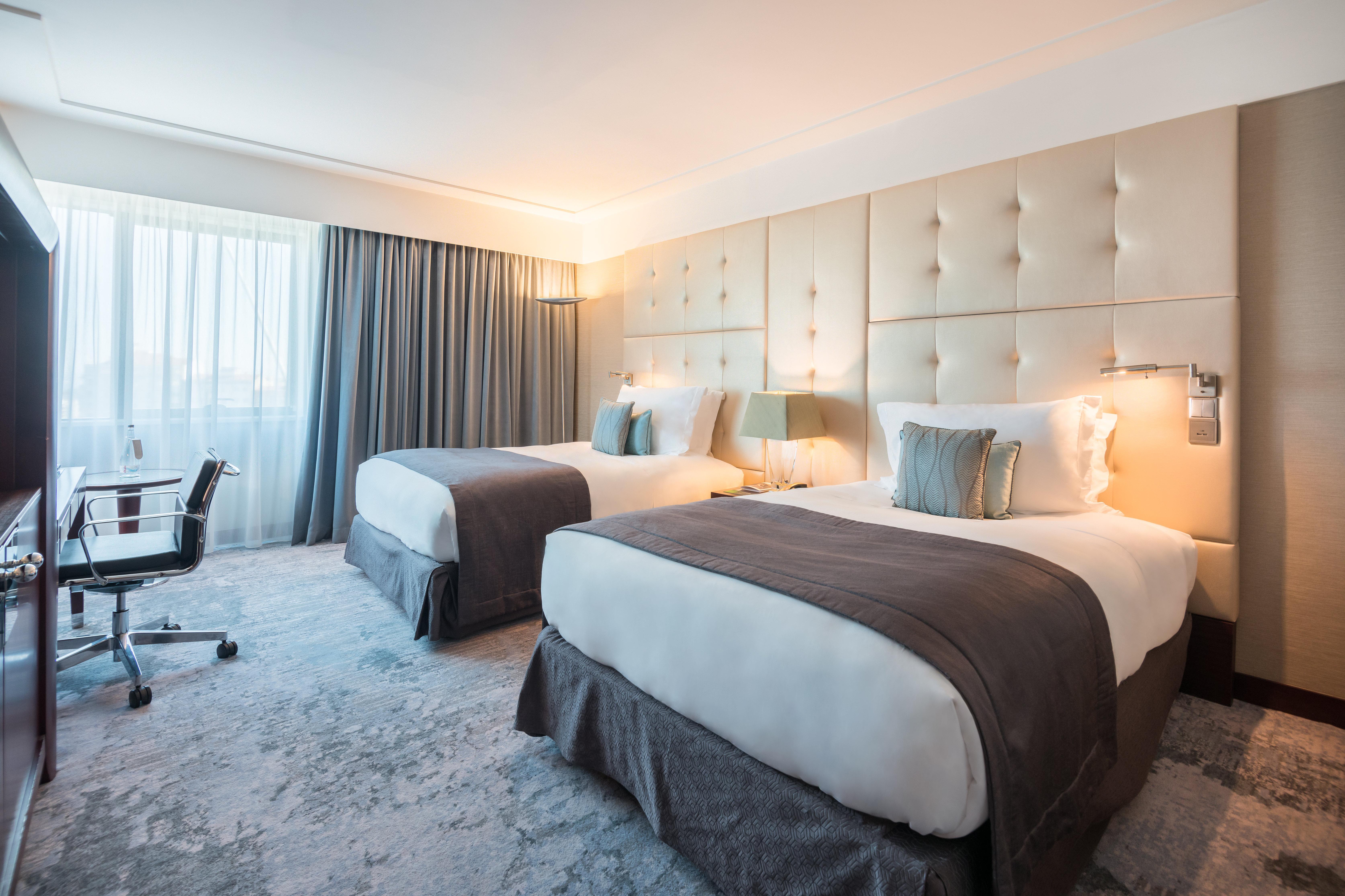 Intercontinental Lisbon By Ihg Hotel Exterior photo A room at the hotel