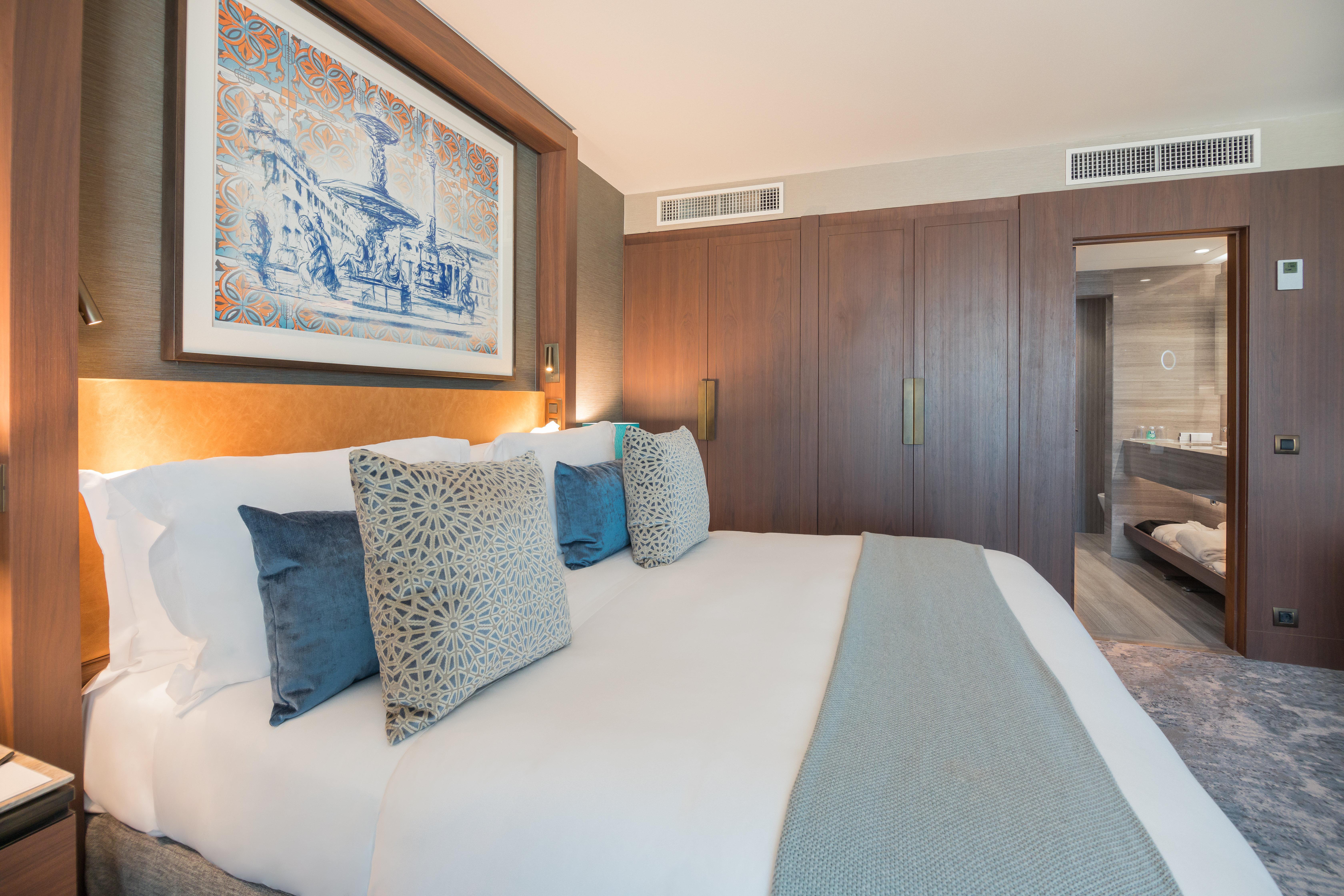 Intercontinental Lisbon By Ihg Hotel Exterior photo A bedroom at the hotel