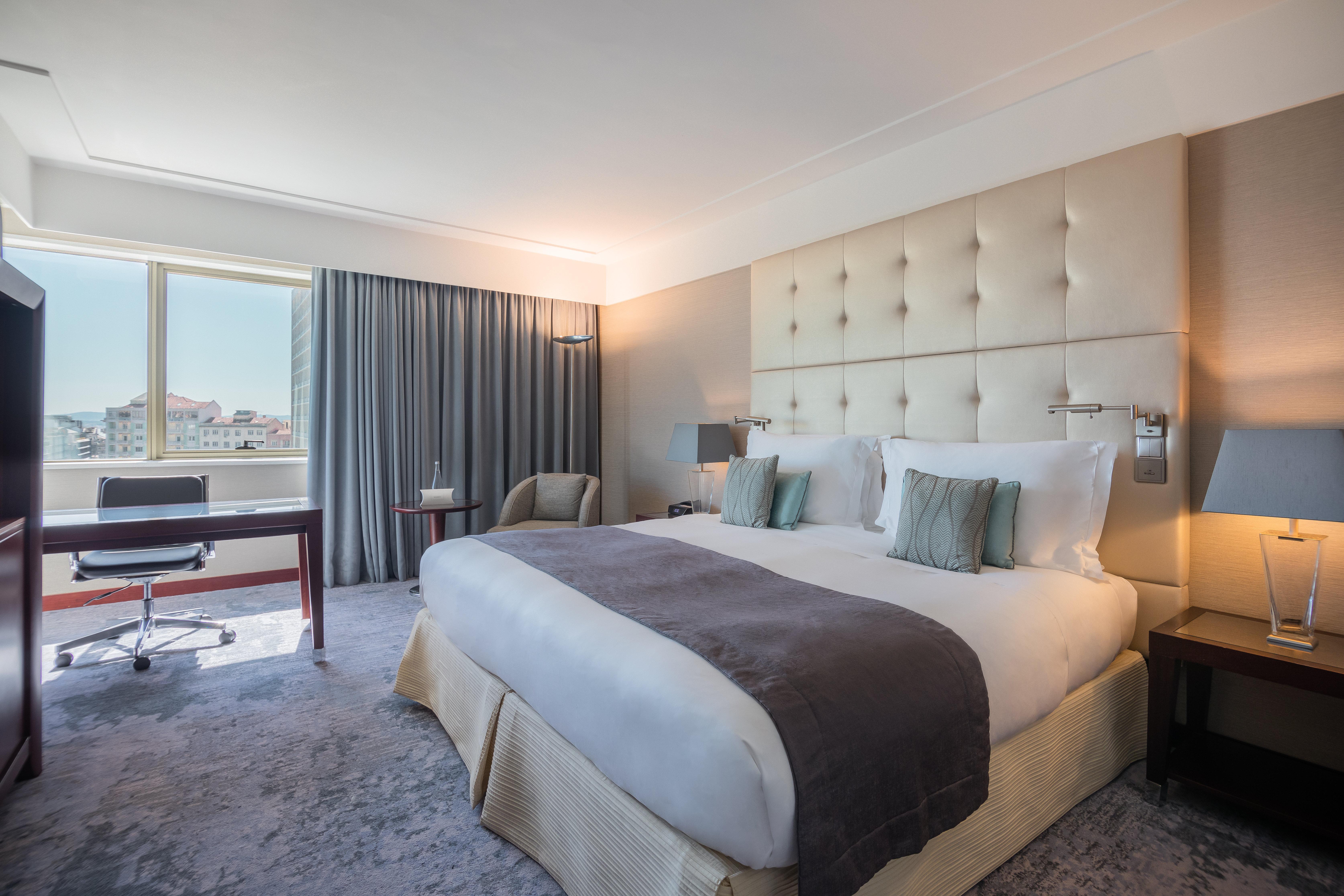 Intercontinental Lisbon By Ihg Hotel Exterior photo Executive Room