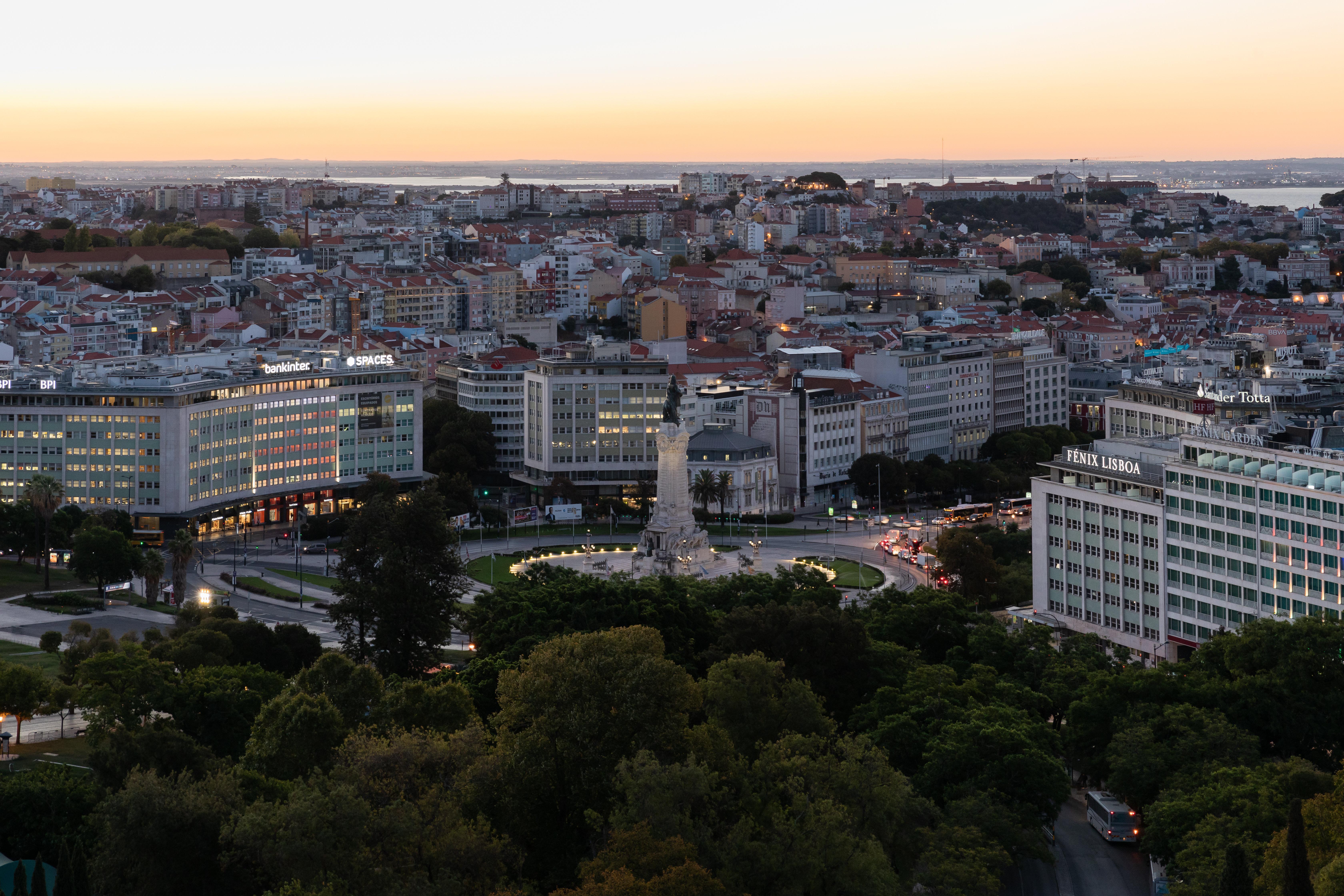 Intercontinental Lisbon By Ihg Hotel Exterior photo View of the square