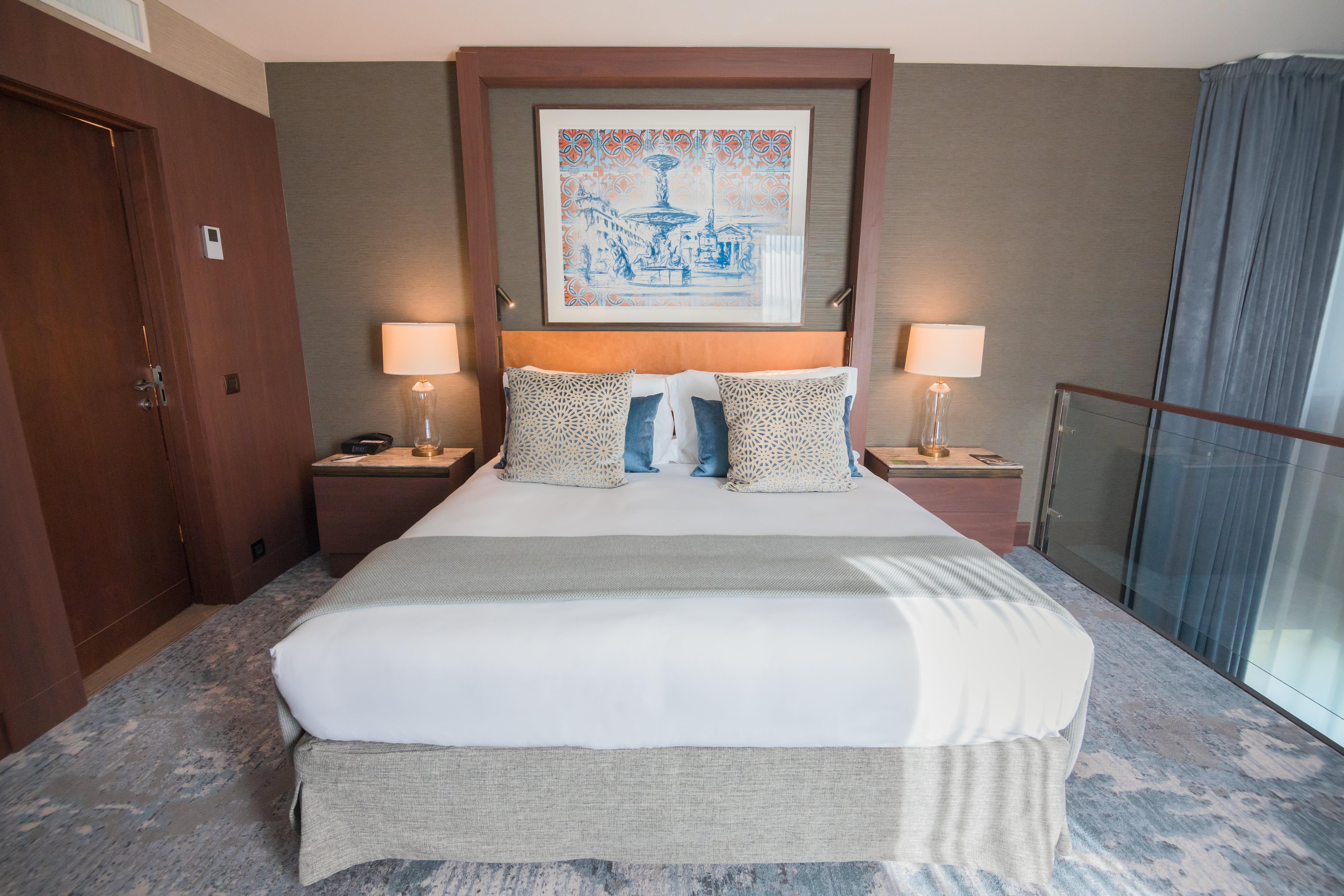Intercontinental Lisbon By Ihg Hotel Exterior photo A bedroom at the hotel