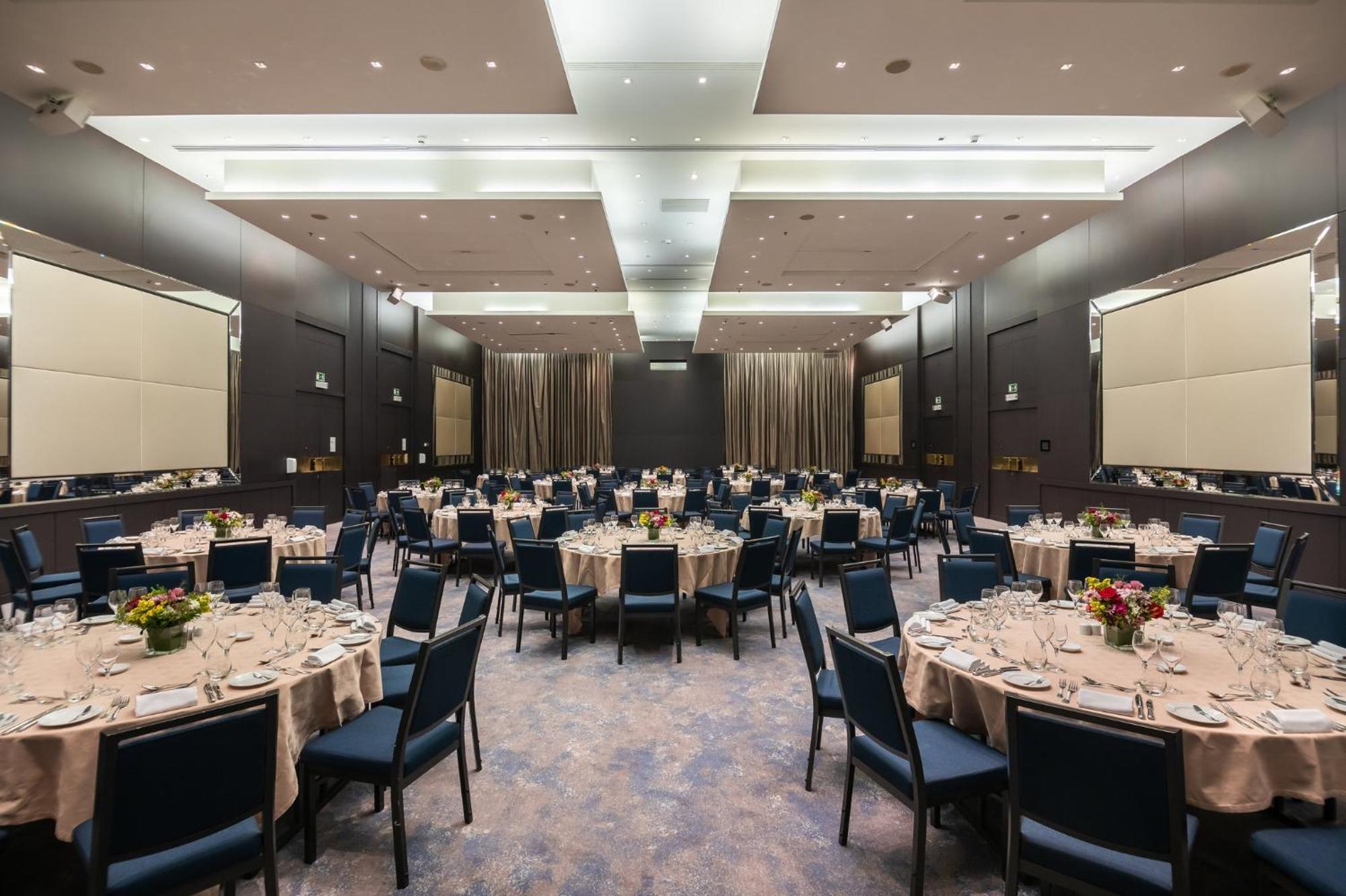 Intercontinental Lisbon By Ihg Hotel Exterior photo The ballroom