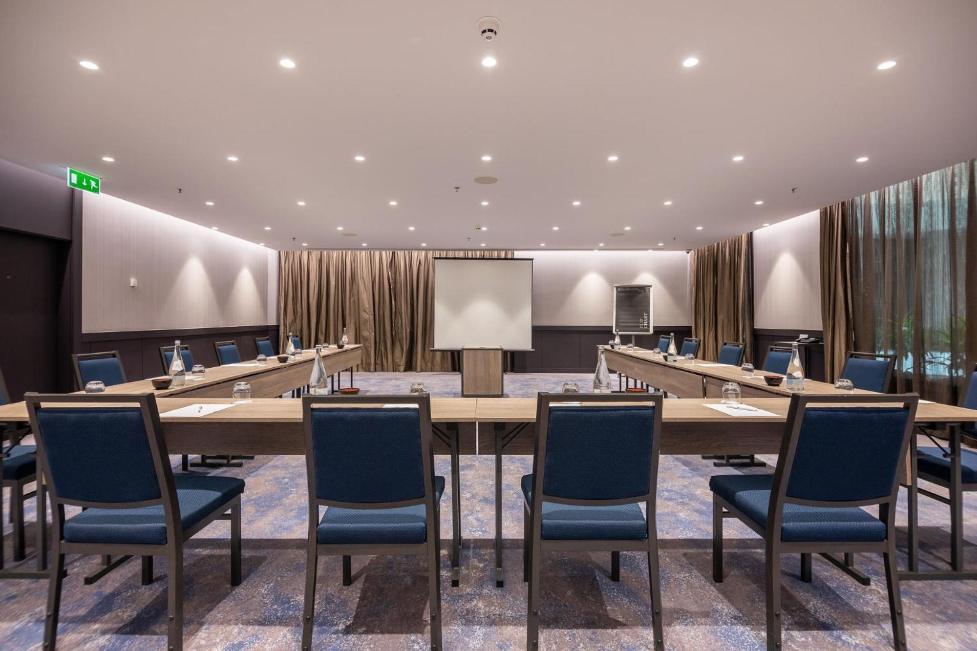 Intercontinental Lisbon By Ihg Hotel Exterior photo Meeting room