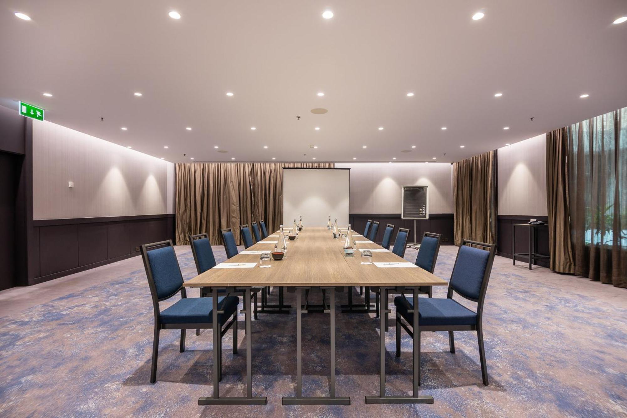 Intercontinental Lisbon By Ihg Hotel Exterior photo Meeting room